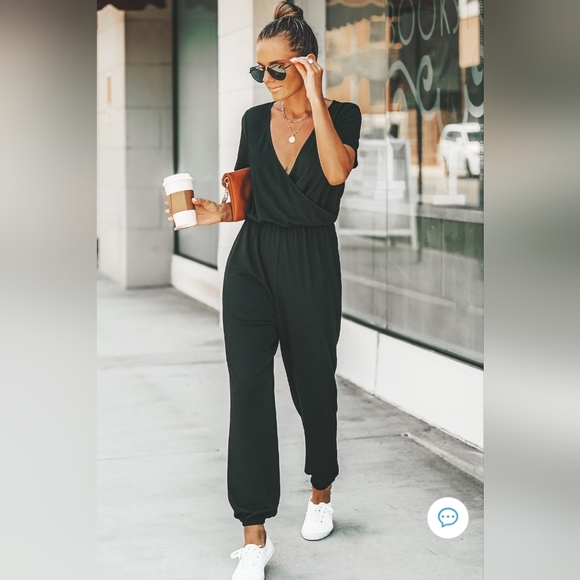 Cupshe Pants - Nwt Cupshe faux wrap jumpsuit size large